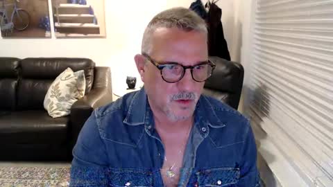 silveroli187 online show from September 19, 2025, 2:18 pm