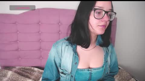 silvia_ls online show from December 10, 2024, 1:32 am