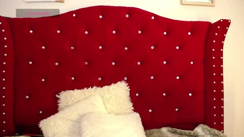 silvia_ls online show from December 20, 2024, 1:03 am