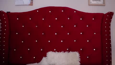 silvia_ls online show from February 7, 2025, 1:15 am