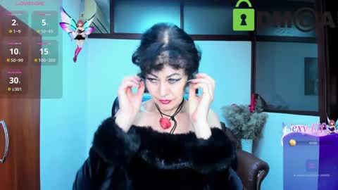 Silvia Wallec online show from March 2, 2025, 6:37 am