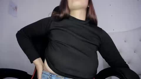 Snapshot of silviarichie_jade chatting on September 29, 2025, 2:00 pm silvia online show from September 29, 2025, 2:00 pm