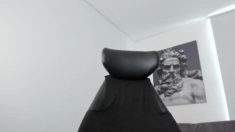 Snapshot of simon_leon01 chatting on October 2, 2025, 1:07 pm simon_leon01 online show from October 2, 2025, 1:07 pm