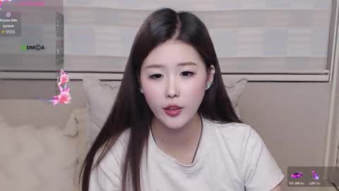 simonastephanie online show from November 30, 2025, 6:56 pm