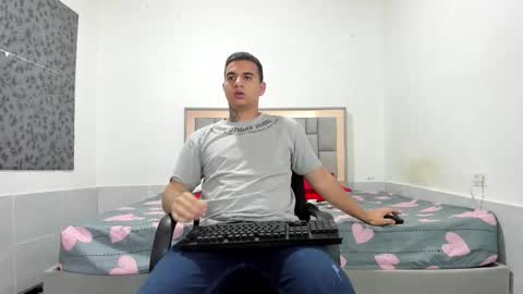 SIMON KELER online show from December 1, 2025, 9:58 am