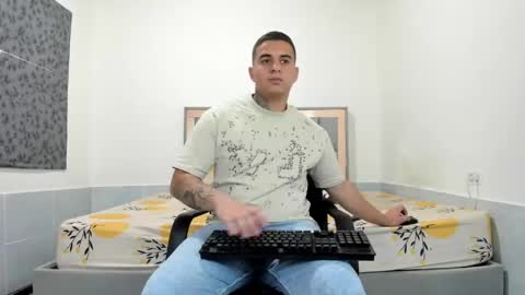 SIMON KELER online show from May 15, 2026, 11:56 pm