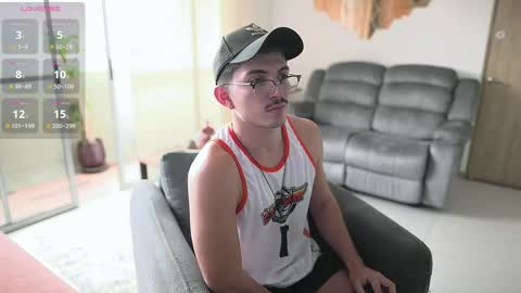 Snapshot of simoon_01 chatting on October 25, 2025, 2:24 pm SIMOON online show from October 25, 2025, 2:24 pm