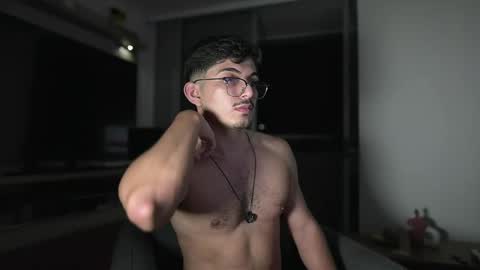 Snapshot of simoon_01 chatting on November 3, 2025, 5:20 am SIMOON online show from November 3, 2025, 5:20 am