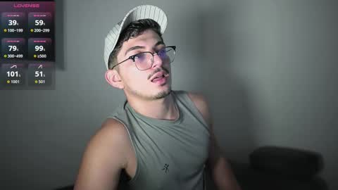 Snapshot of simoon_01 chatting on November 10, 2025, 4:44 am SIMOON online show from November 10, 2025, 4:44 am