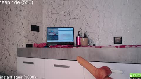 Snapshot of simplegirl1996 chatting on October 13, 2025, 7:52 am regina online show from October 13, 2025, 7:52 am