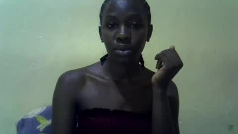 Snapshot of simplyloy33 chatting on July 3, 2026, 9:59 am simplyloy33 online show from July 3, 2026, 9:59 am