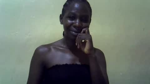 Snapshot of simplyloy33 chatting on July 7, 2026, 6:47 am simplyloy33 online show from July 7, 2026, 6:47 am