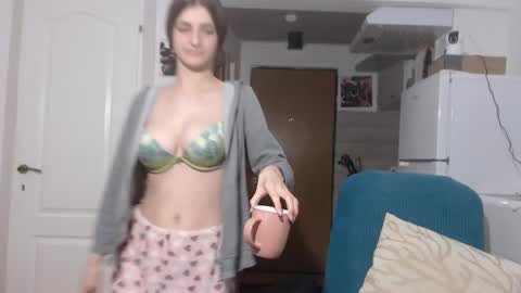 simyhvn online show from February 22, 2025, 5:12 am