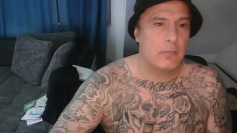 Snapshot of sinalco1975 chatting on September 23, 2025, 4:15 am sinalco1975 online show from September 23, 2025, 4:15 am