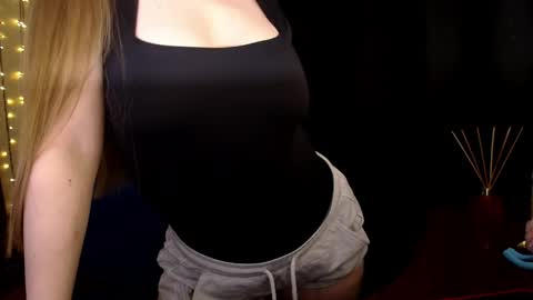 Sindi online show from April 22, 2026, 2:29 pm