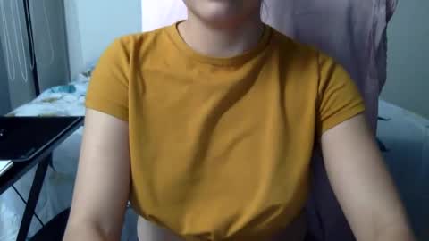 Snapshot of sindrastone chatting on December 10, 2024, 8:49 pm Sindra online show from December 10, 2024, 8:49 pm