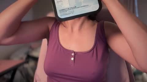 Snapshot of sindrastone chatting on October 25, 2025, 7:08 pm Sindra online show from October 25, 2025, 7:08 pm