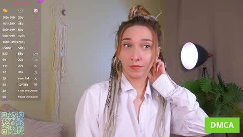   online show from October 16, 2025, 5:08 am