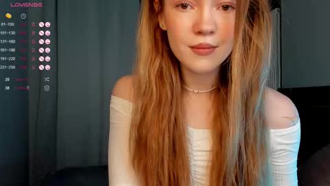 Snapshot of sinfulsmile_ chatting on September 12, 2025, 11:10 am Ivy online show from September 12, 2025, 11:10 am