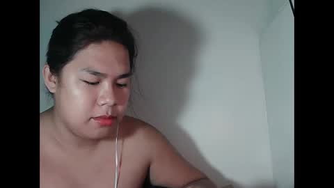 singleheart05 online show from May 16, 2026, 9:57 pm