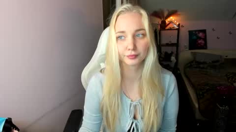 Snapshot of singlemother5619 chatting on January 12, 2025, 2:56 am nika online show from January 12, 2025, 2:56 am