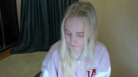 Snapshot of singlemother5619 chatting on February 11, 2025, 11:01 pm nika online show from February 11, 2025, 11:01 pm