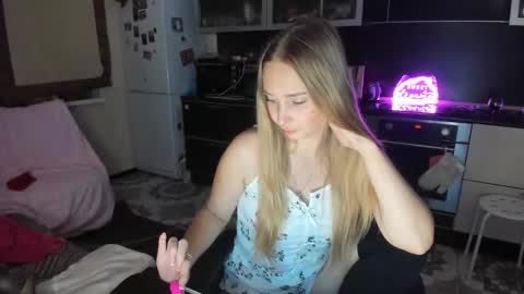 Snapshot of singlemother5619 chatting on October 3, 2025, 10:07 pm nika online show from October 3, 2025, 10:07 pm