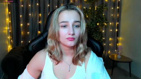 Snapshot of sinty_noria chatting on January 16, 2025, 11:37 am Sinty Noria online show from January 16, 2025, 11:37 am