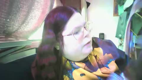 Siofra online show from February 16, 2025, 6:43 pm