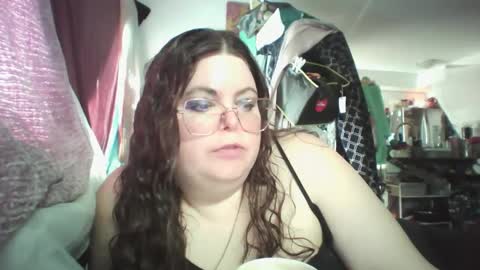 Siofra online show from February 21, 2025, 7:54 pm