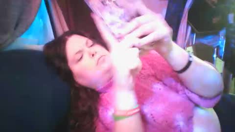 Siofra online show from February 23, 2025, 4:39 am