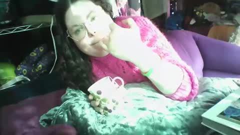 Siofra online show from March 8, 2025, 4:06 pm