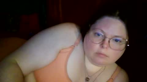Snapshot of siofra chatting on June 6, 2026, 9:25 am Siofra online show from June 6, 2026, 9:25 am