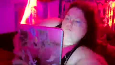 Snapshot of siofra chatting on June 26, 2026, 5:56 am Siofra online show from June 26, 2026, 5:56 am