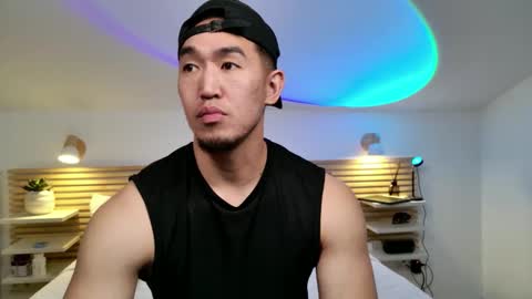 SIR TEO online show from May 18, 2026, 3:51 pm