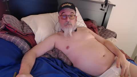 Snapshot of sirbeercan chatting on December 28, 2024, 7:22 am sir beer can the friendly hermit online show from December 28, 2024, 7:22 am
