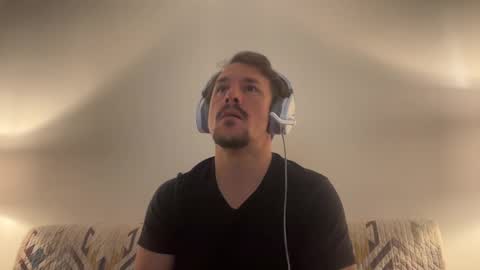 Snapshot of sirbubblesworth chatting on January 18, 2025, 2:36 am sirbubblesworth online show from January 18, 2025, 2:36 am