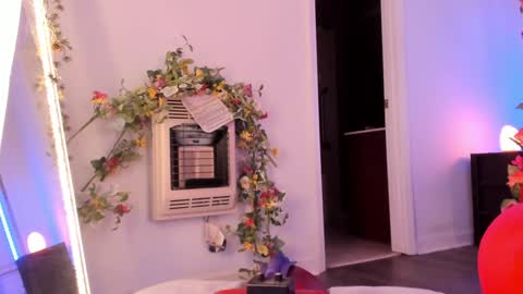 Syryn online show from March 5, 2025, 2:25 am