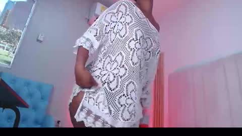 Snapshot of sirena_fuego chatting on February 22, 2026, 3:43 pm Elyzabeth online show from February 22, 2026, 3:43 pm