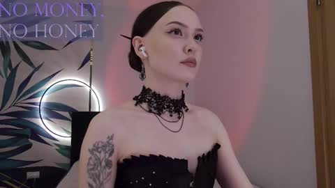 Goddess Sirena online show from March 1, 2026, 1:57 pm