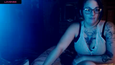 siri30xtasty online show from October 14, 2025, 3:40 am