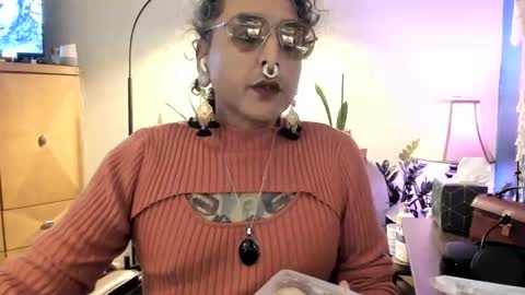 Snapshot of sirmrwombat chatting on January 13, 2026, 1:33 am SirMrWombat online show from January 13, 2026, 1:33 am