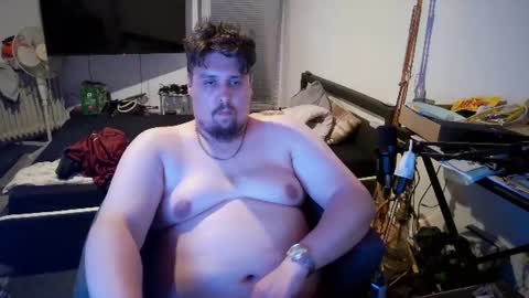 Snapshot of sirroni chatting on June 23, 2026, 12:41 am sirroni online show from June 23, 2026, 12:41 am