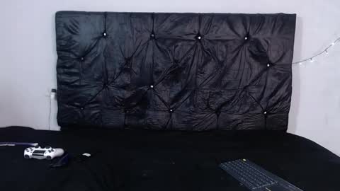 Snapshot of sirryant chatting on October 8, 2025, 2:09 am SIR RYANT online show from October 8, 2025, 2:09 am