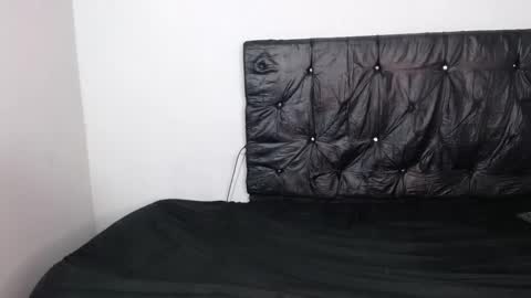 Snapshot of sirryant chatting on October 14, 2025, 4:35 am SIR RYANT online show from October 14, 2025, 4:35 am