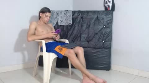 SIR RYANT online show from November 30, 2025, 4:49 am