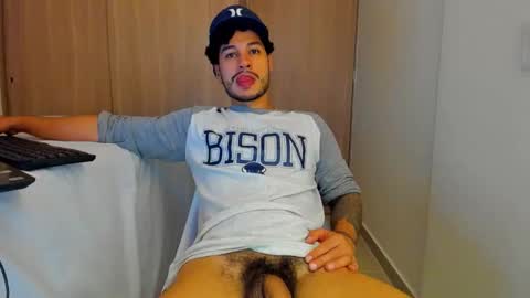 Call me papi online show from November 8, 2025, 5:07 am