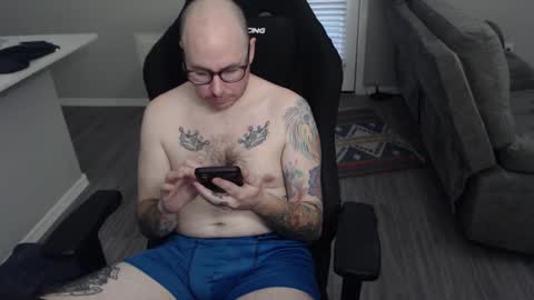 Snapshot of sirscotty831 chatting on January 11, 2025, 12:44 am Sir Scotty online show from January 11, 2025, 12:44 am