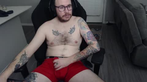 Snapshot of sirscotty831 chatting on February 8, 2025, 3:41 am Sir Scotty online show from February 8, 2025, 3:41 am