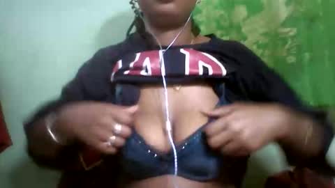 Snapshot of sisih567089 chatting on November 2, 2025, 10:17 am sisih567089 online show from November 2, 2025, 10:17 am